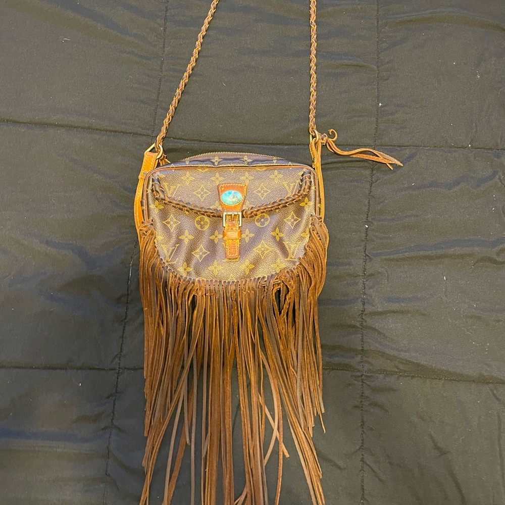 Authentic Louis Vuitton Fringe Purse. - Picture 3 of 10